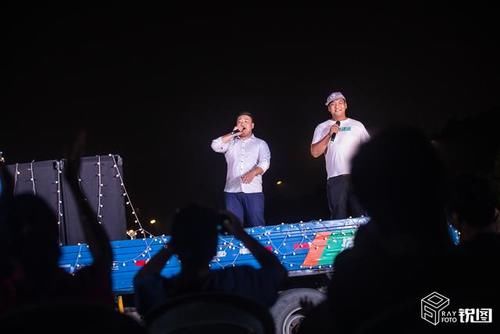  接地|货车司机办最接地气演唱会 吸引上百万人线上围观点赞