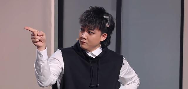  创意|笑起来真好看：刘维演绎猫狗人生，小创意成为最大败笔