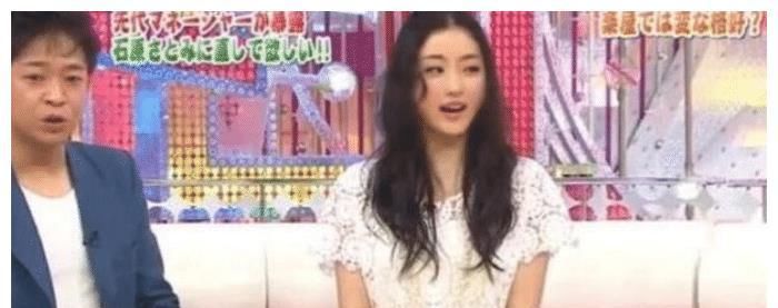  眼睛|日本女星在综艺节目, 一个坐姿让男嘉宾眼睛直了, 当镜头瞎的吗?