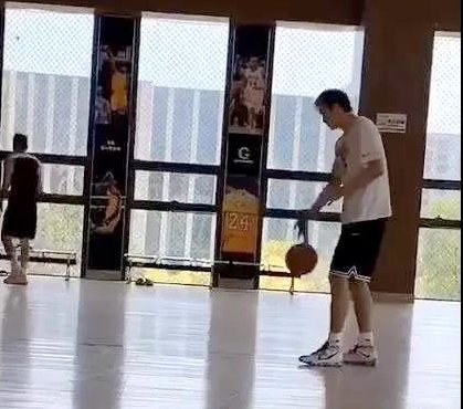  山东|侃球时间丨山东西王男篮复赛第一阶段问题在哪？尹波：不稳定不均衡