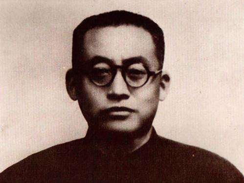 首诗|“一天能写2000首诗”与“一天被逼相亲3次”：两棵病树一个恶果