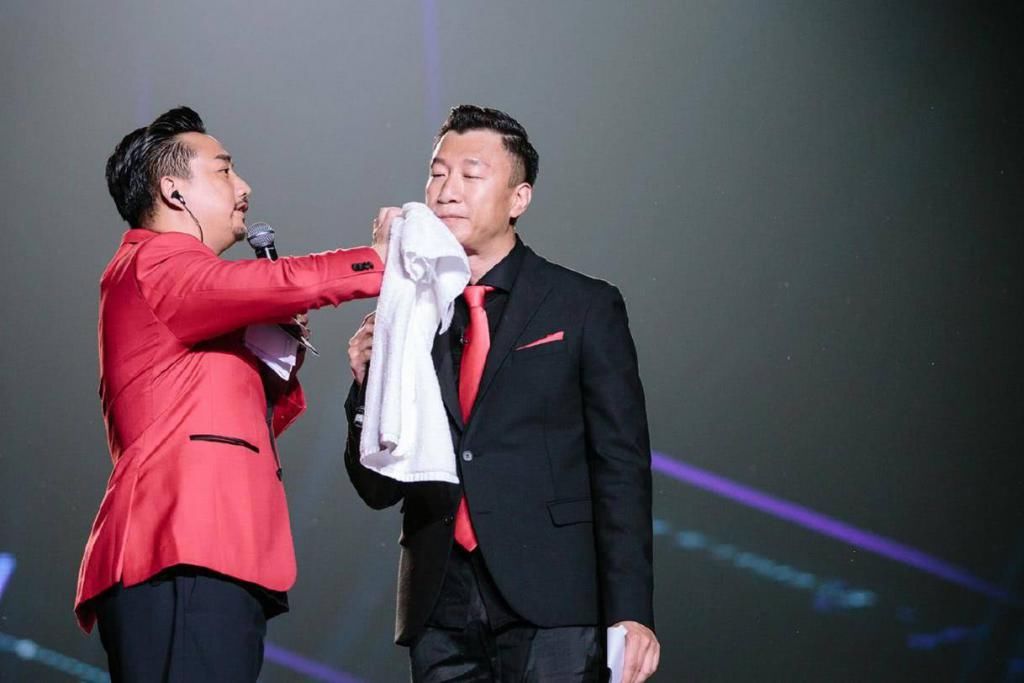  分钟|邓伦雷佳音《极挑》上演无间道获赞，贾乃亮却在最后5分钟破功