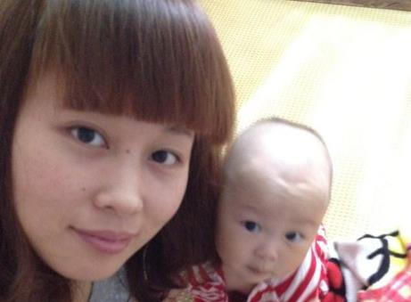  检查|4岁女孩地铁里“放屁”，陌生人提醒：去检查吧，事后宝妈很感激