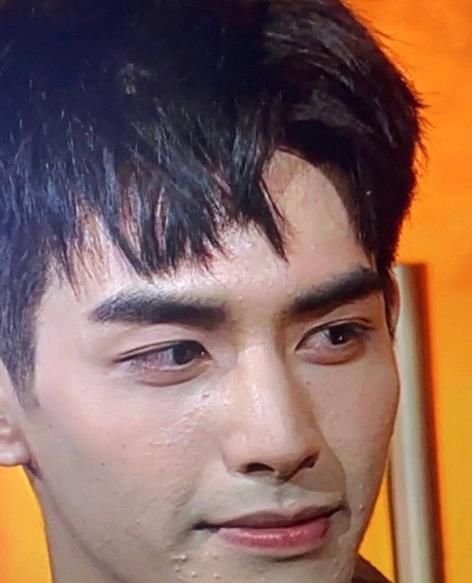  金鹰女神|撞晚会？抖音奇妙夜VS金鹰开幕式，一个万众期待一个糊成一地！