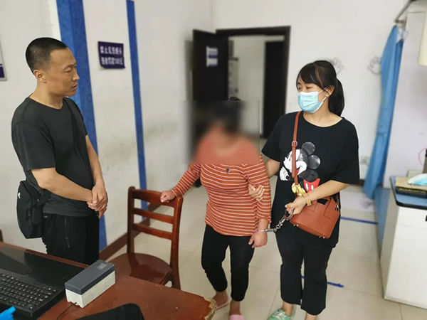 下毒|心生怨恨蒸饺下毒千里杀夫 潜逃21载终落网