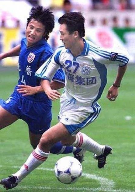  球衣|盘点大连足球历代球衣！哪一款是你的最爱？