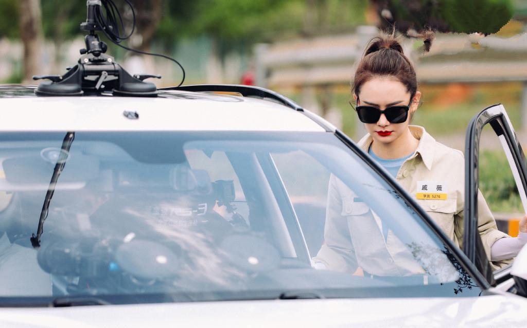 参加|戚薇、周深、霍尊参加驾考,但观众最想看的,却是他们被教练骂