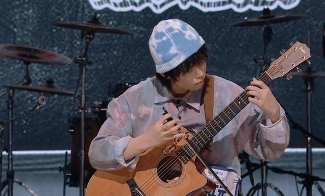 明日|《明日之子4》第一轮公演,双人组队,问题还是挺多的!