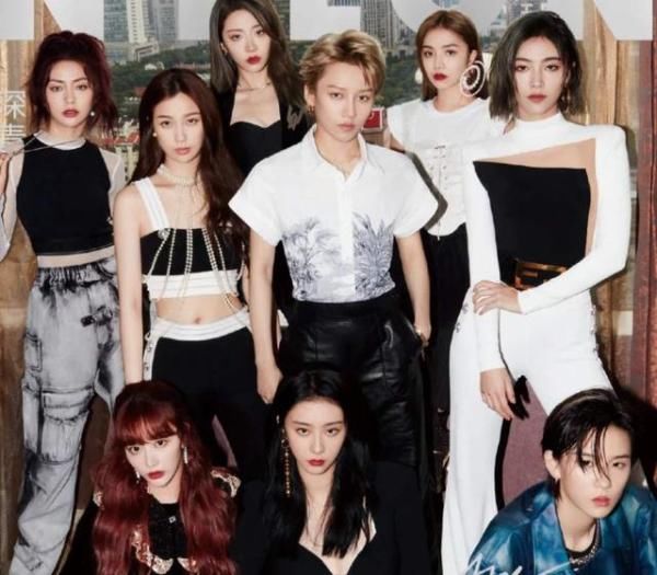  上心|硬糖少女发布会翻车！实力vocal不敢全开麦，被称糊团还不上心？