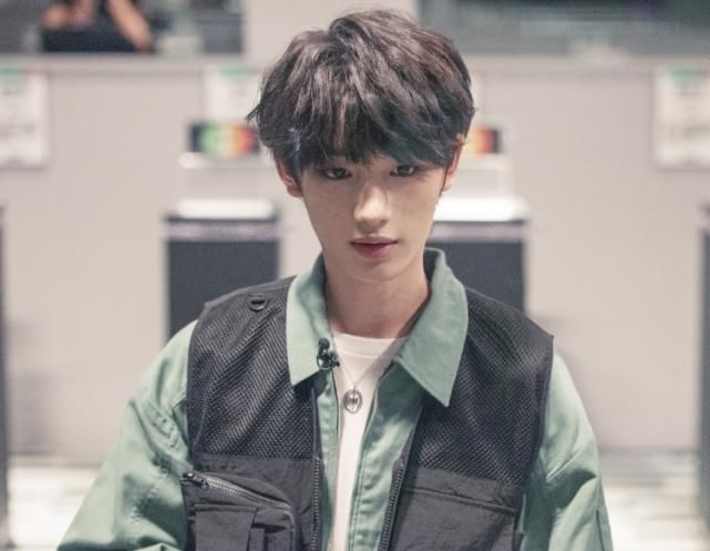  综艺|《演员请就位2》刚播，丁程鑫又传新综艺消息，帅哥天团阵容爱了