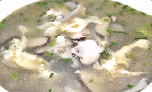 肉汤|秋天，多喝此汤，好喝又营养，比肉汤香，比西红柿汤鲜