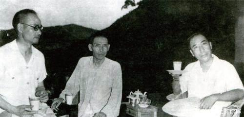 大字|得知戴笠飞机失事的消息,杜月笙高喊了八个大字,都是肺腑之言!