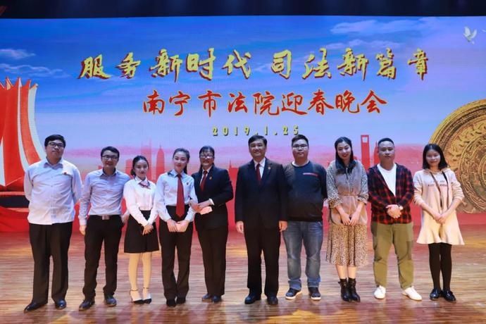 法院|法官看法官 | 奋斗正当时!以青春书写法院新篇章!