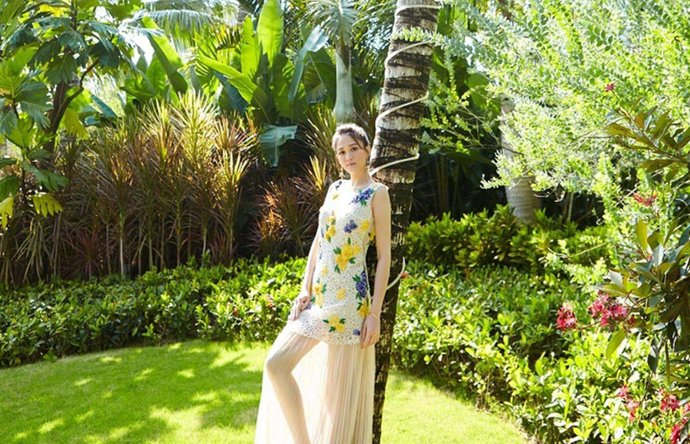 衣着|林心如因“衣着宽松”被猜测怀二胎,不少女星因衣着被猜测怀孕