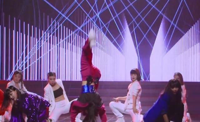  金晨|《浪姐》三公，张含韵跳非洲舞嗨翻全场，金晨不到最后不上绝活？