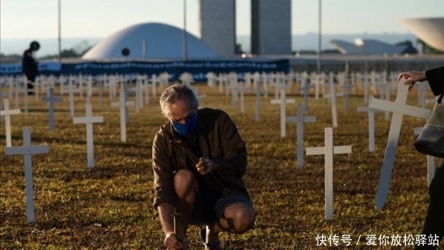 巴西|巴西特朗普确诊新冠,靠“让巴西再次伟大”上台,让国家深陷灾难