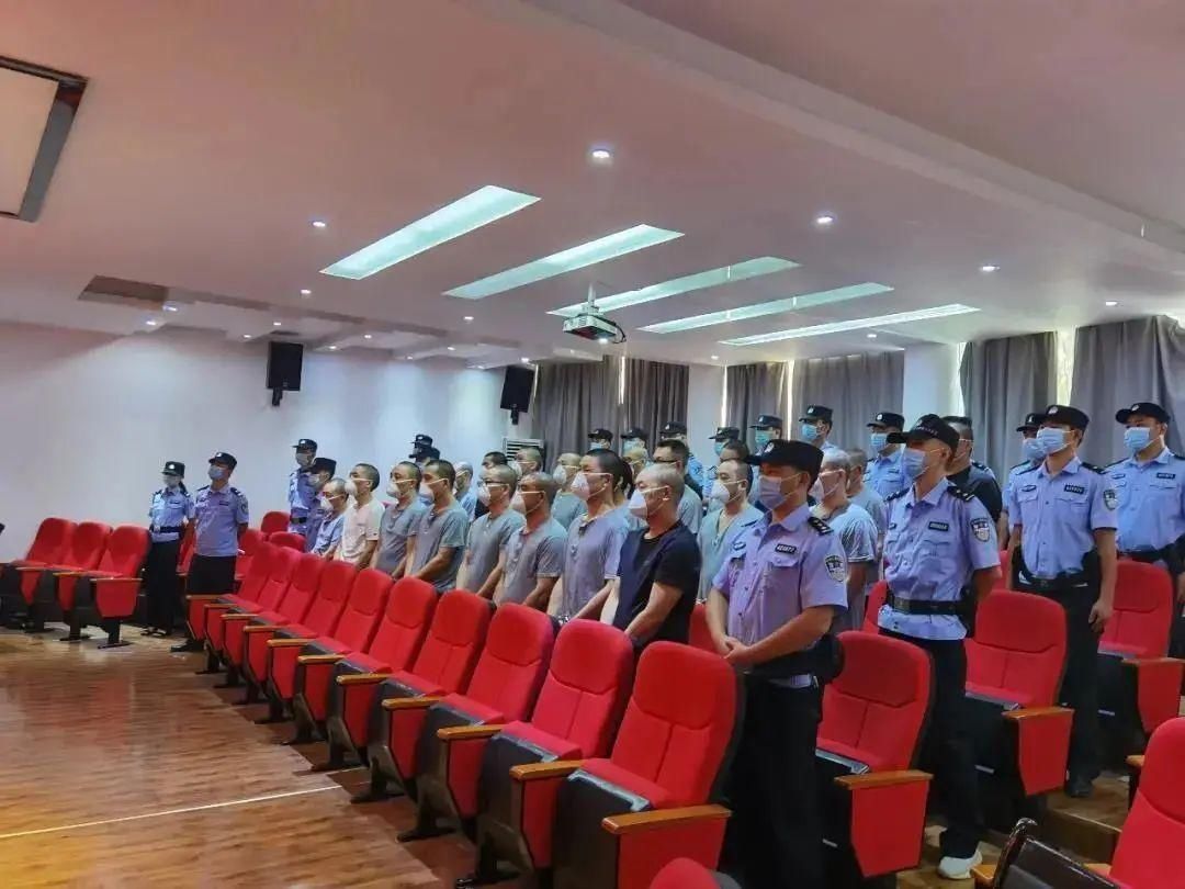 黑社会性质组织|扫黑除恶丨以“黑老大”的社会“声名”纠集犯罪组织，涉案8000余万元……