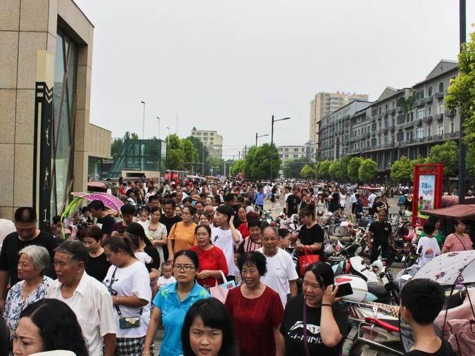 超市|直击现场!胖东来禹州店今日正式开业!这些信息你肯定感兴趣……