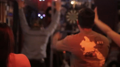  开挂|兄弟开挂吗？球杆装火箭、靶心自己找飞镖，想输都难