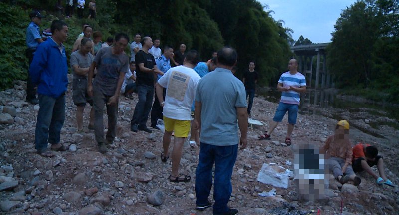  溺亡|痛心！为帮弟弟捞鞋，市中区一19岁男子溺亡