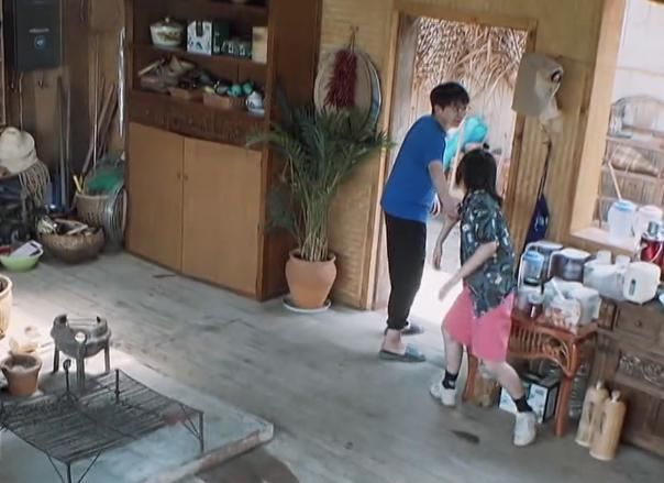  陈赫|彭昱畅叫陈赫起床，非拉着妹妹一起，何老师都忍不住吐槽他情商！