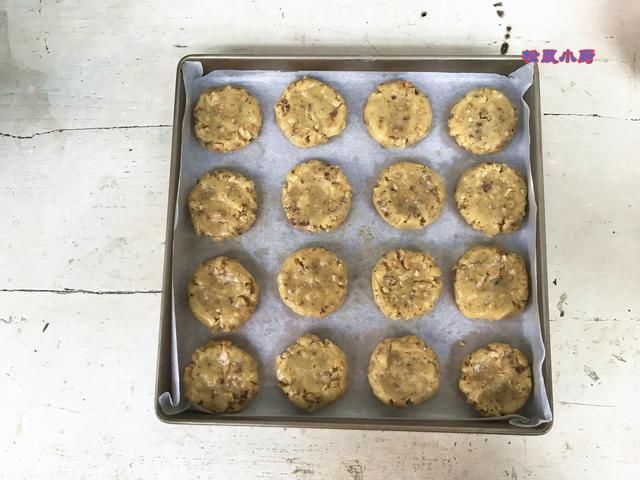  核桃|烘焙师揭秘真正的核桃酥做法，不放臭粉不放酥脆剂，太香酥了