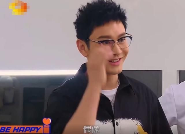  嘉宾|《中餐厅》迎来重量嘉宾，黄晓明称其“偶像”，赵丽颖也热情迎接