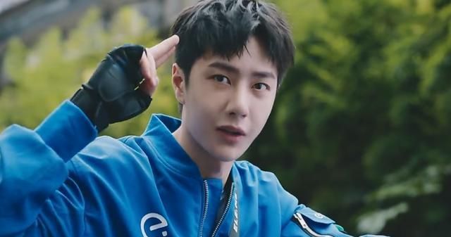 高效率|王一博高效率八小时完成6支短片,凌晨4点收工,改变整个行业术语