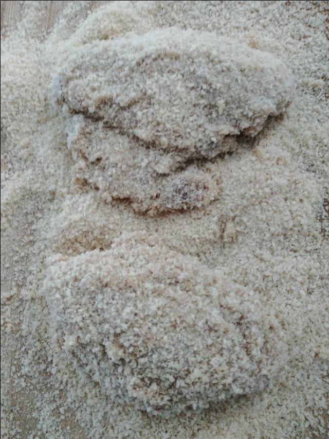  好吃|炸鸡翅这样做金黄酥脆，鲜嫩多汁，十分入味，比外面买的好吃