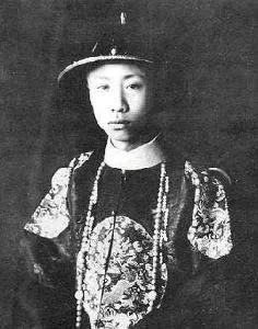  宫当太监|中国最后一个太监，死于1996年