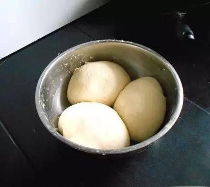 披萨|自己在家做素食披萨,做法简单,味美料足