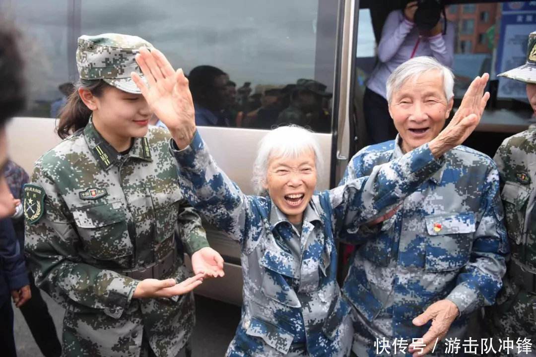  军方|八旬老人转账300万，银行员工害怕被骗报警，身份曝光惊动军方