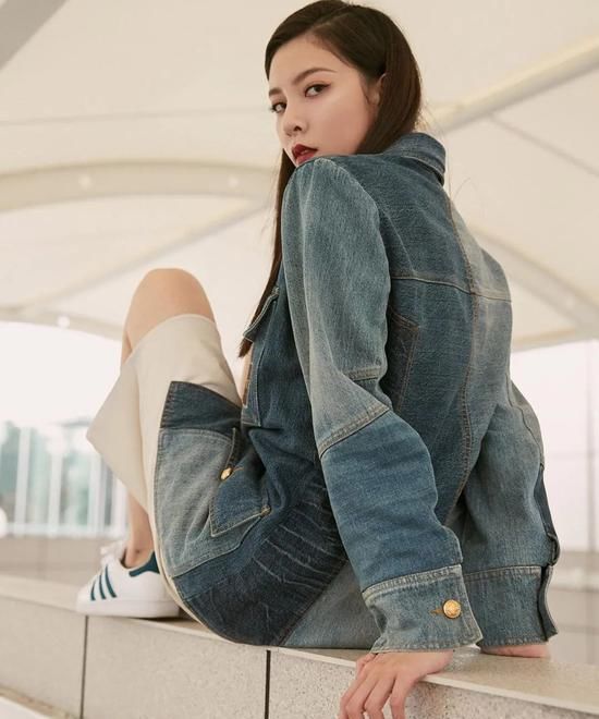  模板|“中国泫雅”火上热搜 宋妍霏才是白富美终极穿搭模板