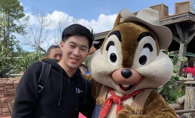  毕业|酸了！刚毕业就拿年薪201万元，他却说：我只是个普通人