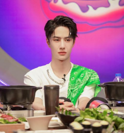 SKY天空少|《街舞3》决赛流量明星助阵,为何C位出道的李希侃只能戴面具