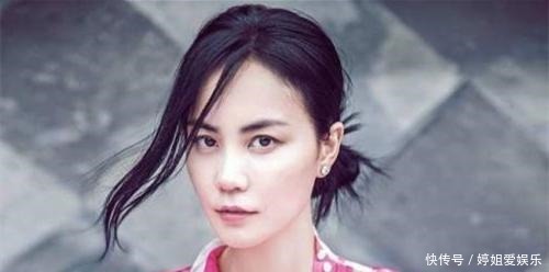 基因|14岁李嫣街边摆摊,暗金头发尽显时尚气质,完美继承王菲基因