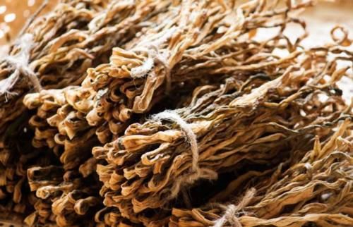  豇豆|夏季，碰到此菜别犹豫，一次囤30斤，放冰箱保存，特省钱，还好吃