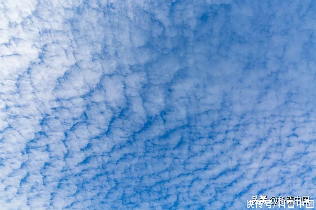 山东地震前后多地现红光(“地震云”“天现红光”……山东地震早有预兆？)