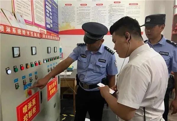 娱乐场所|突击!阜阳警方夜查娱乐场所!