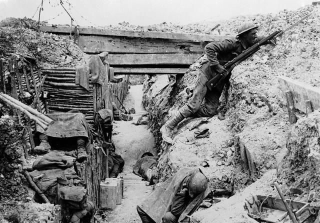 战壕|一战时为何交战双方都在拼命挖战壕?谁进攻谁傻
