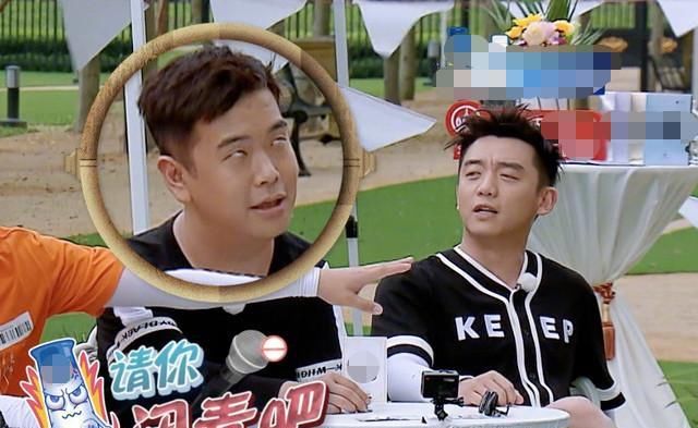  郑恺的助理|跑男的助理都长啥样？baby郑恺的正常，看到蔡徐坤的：粉丝变心了