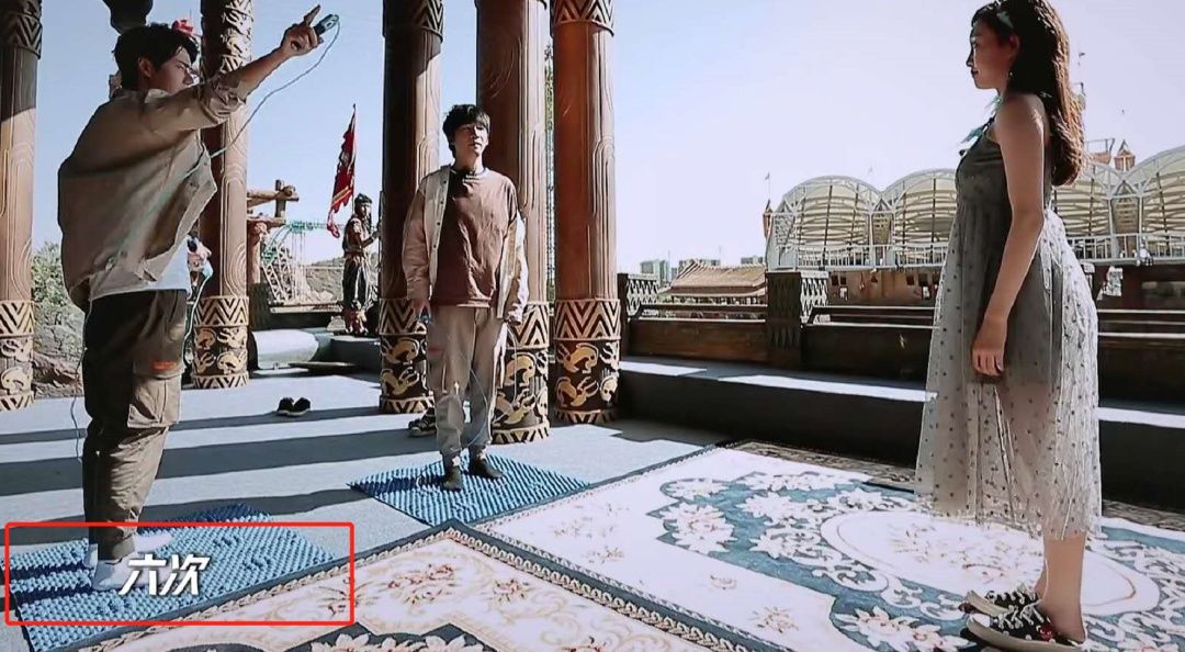  王一博|《天天向上》钱枫吃虫，王一博表情扭曲，可吃起来比谁都香！