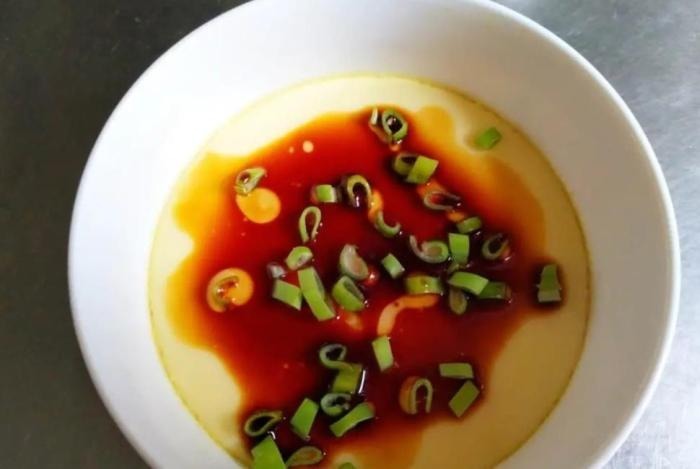 完美|完美的鸡蛋羹,色泽淡黄松软好嚼,比布丁还滑嫩