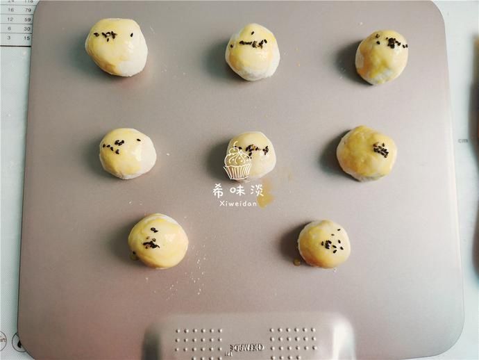  出炉|解锁手抓饼新吃法，做点心特省力，15分钟就出炉，孩子围着盘子转