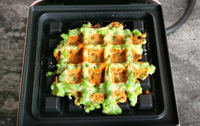 做成|豆角不炒不炖,做成面食太香了,早餐有蛋有菜营养足,适合懒人