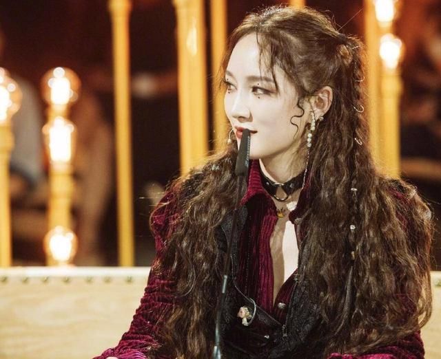  张含韵|《浪姐》孟佳被淘汰，张萌一句话给出答案，张含韵有望夺第一？