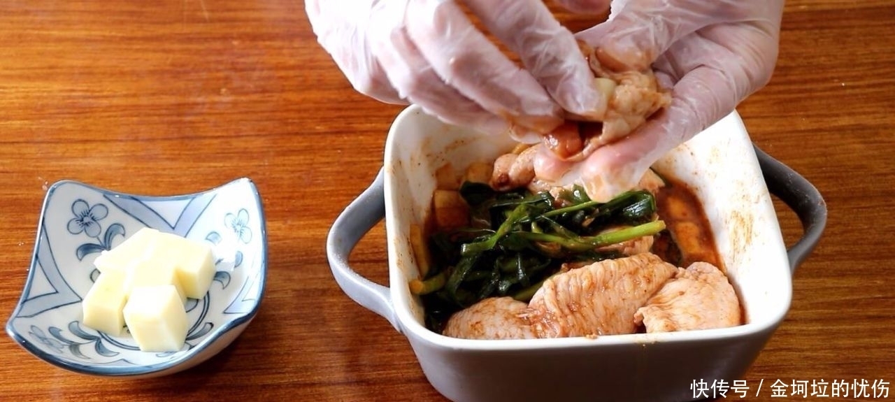 鸡翅|我教你怎么用酱油炒鸡翅。吃东西的时候不需要吐骨头。鸡肉又嫩又多汁