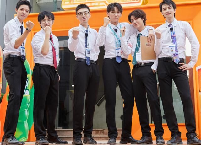  综艺|当下“最火”综艺排行：《密室大逃脱》仅第三，而它日播超八千万