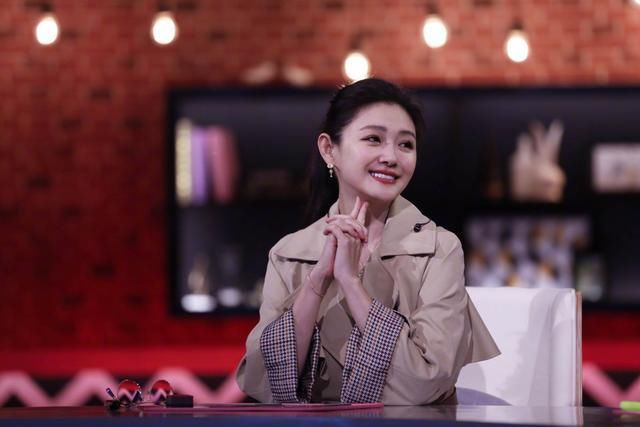  大S|大S竟然放弃身材管理，连头发都剪掉，做了妈改变真是大