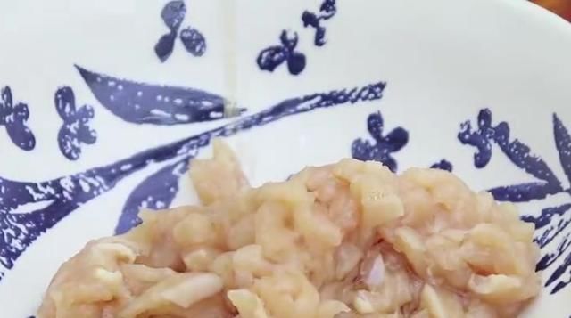  不用|玉米面新吃法，教你不用蒸也不用烤，做出来味道非常棒！